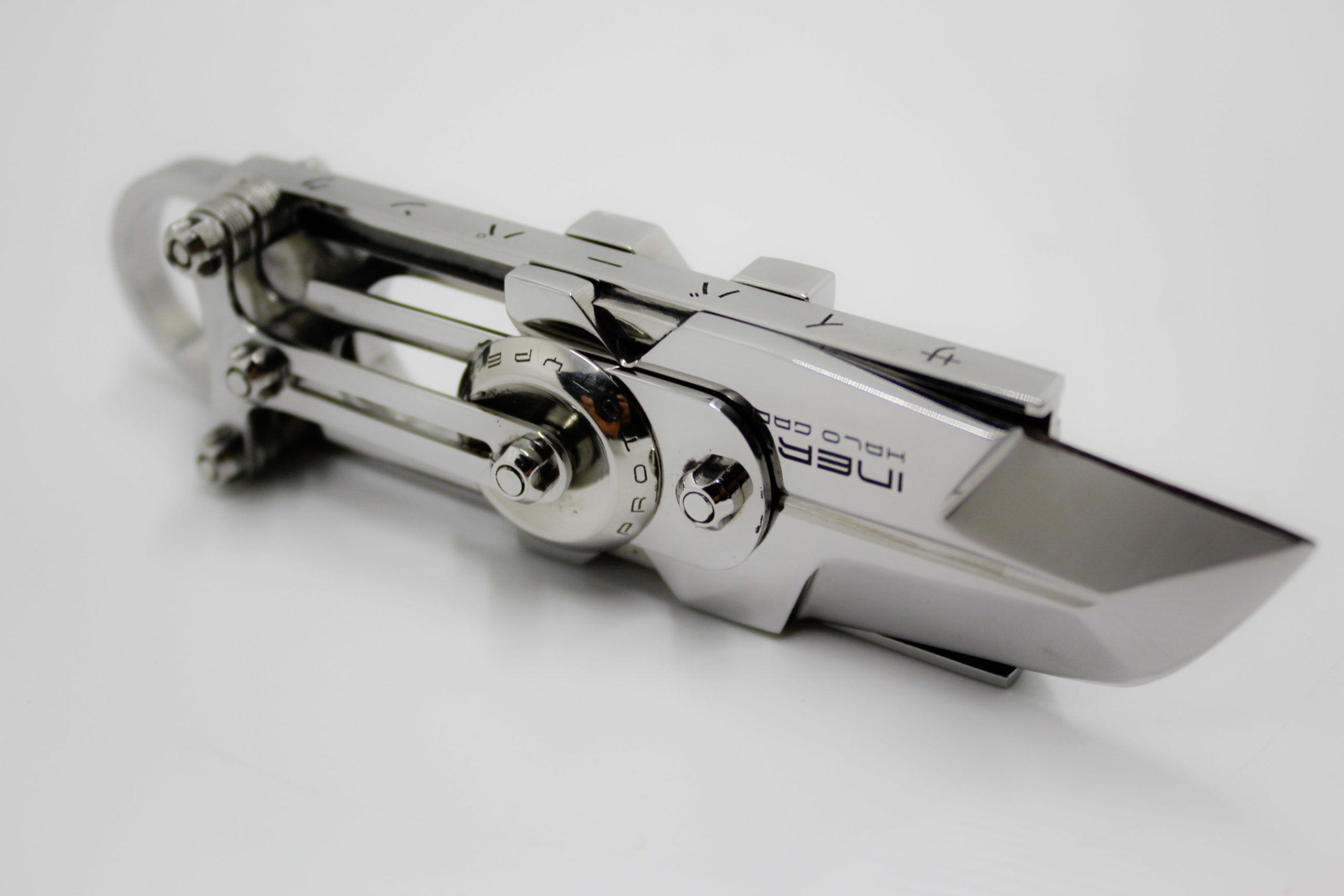 Need A Cyberpunk Knife In Your Life? RoboRazer's Inertix Exoblade Makes The Cut